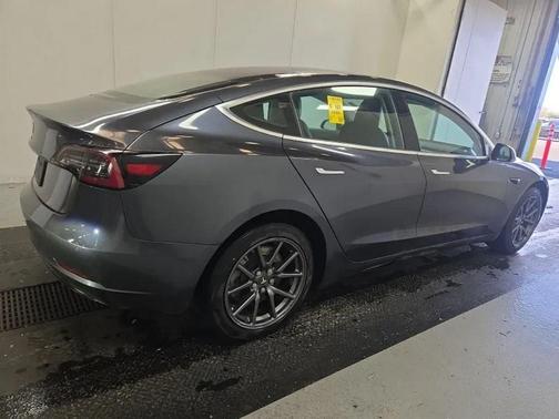 2019 Tesla Model 3 Mid Range