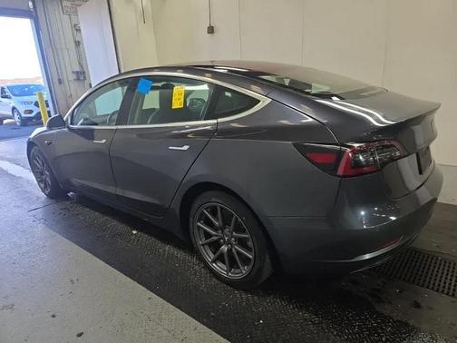 2019 Tesla Model 3 Mid Range