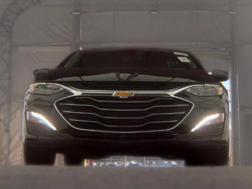 Mosaic Black Metallic 2024 Chevrolet Malibu FWD 1LT