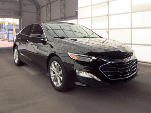 Mosaic Black Metallic 2024 Chevrolet Malibu FWD 1LT