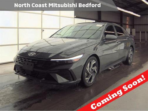 2025 Hyundai ELANTRA SEL