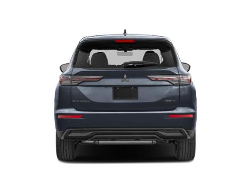 Graphite Gray 2026 Mitsubishi Outlander LE