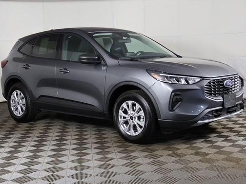 Carbonized Gray Metallic 2025 Ford Escape Active