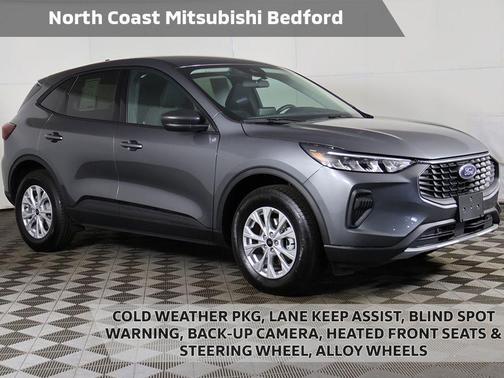 Carbonized Gray Metallic 2025 Ford Escape Active