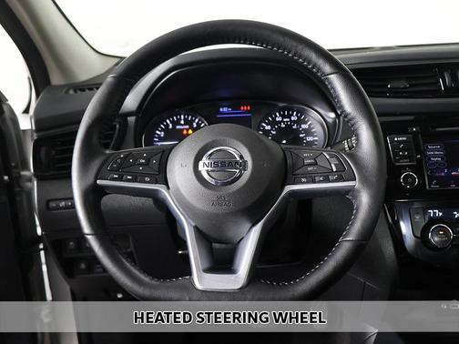 2022 Nissan Rogue Sport SV