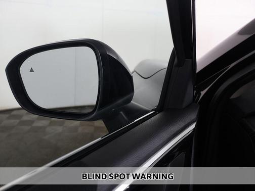 Black Diamond 2026 Mitsubishi Outlander ES 1.5T 2WD