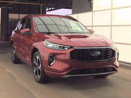 Rapid Red Metallic Tinted Clearcoat 2023 Ford Escape ST-Line Elite