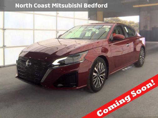 Scarlet Ember Tintcoat 2023 Nissan Altima 2.5 SV