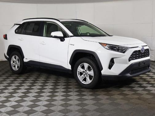 2020 Toyota RAV4 Hybrid XLE