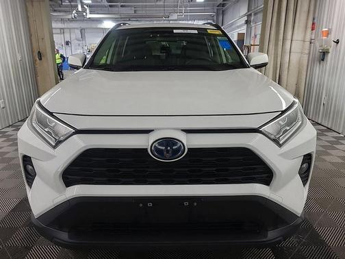 2020 Toyota RAV4 Hybrid XLE