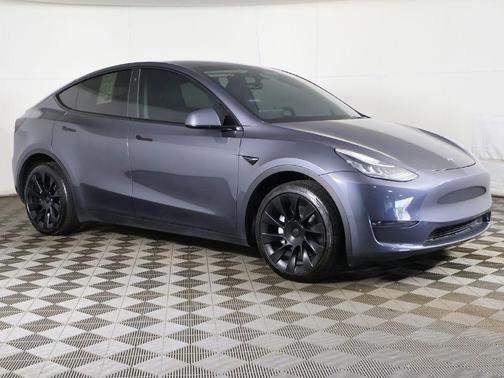 Midnight Silver Metallic 2023 Tesla Model Y Long Range Dual Motor All-Wheel Drive