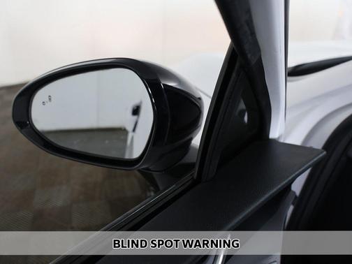 Glacial White Pearl 2021 Kia K5 GT-Line