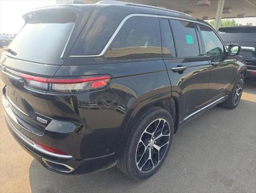 2024 Jeep Grand Cherokee Summit
