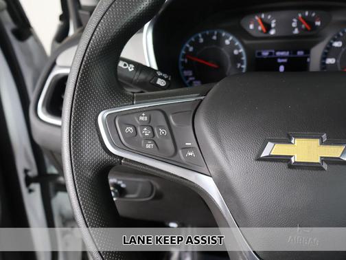 Summit White 2022 Chevrolet Equinox LS