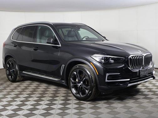 Black 2023 BMW X5 xDrive40i