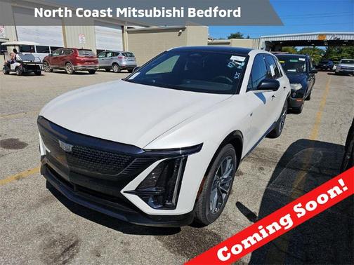 2025 Cadillac LYRIQ Sport