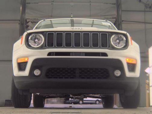 Alpine White Clearcoat 2022 Jeep Renegade Latitude