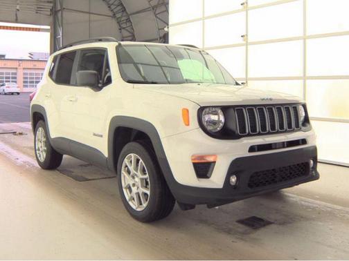 Alpine White Clearcoat 2022 Jeep Renegade Latitude