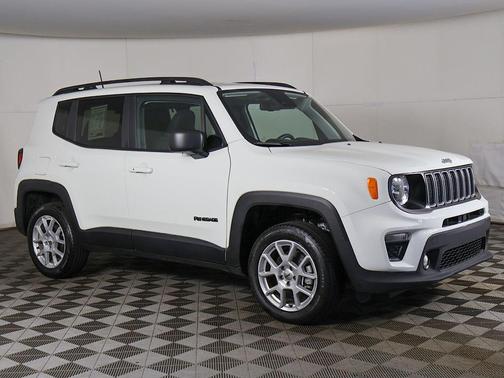 Alpine White Clearcoat 2022 Jeep Renegade Latitude