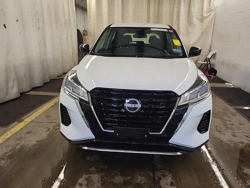 2023 Nissan Kicks S