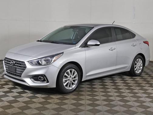 2022 Hyundai Accent SEL
