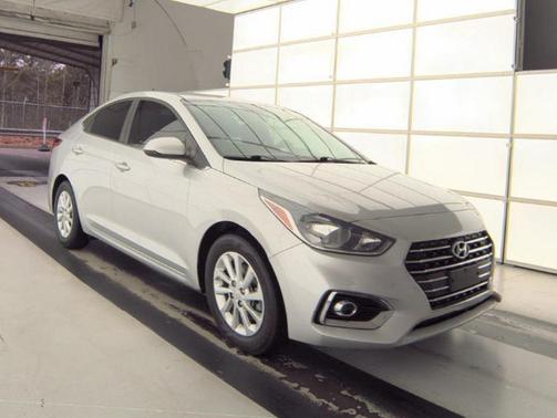 2022 Hyundai Accent SEL