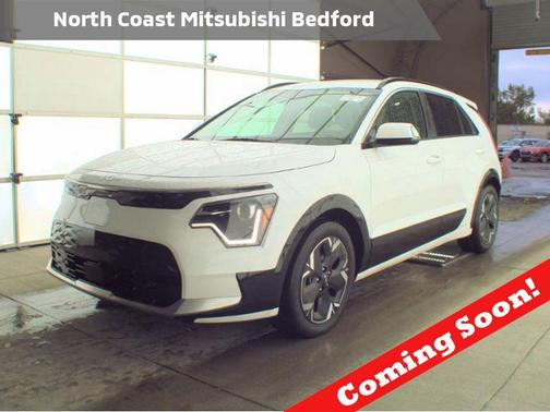 Snow White Pearl 2023 Kia Niro EV Wind