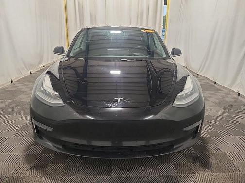 Solid Black 2019 Tesla Model 3 Mid Range