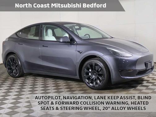 Midnight Silver Metallic 2023 Tesla Model Y RWD