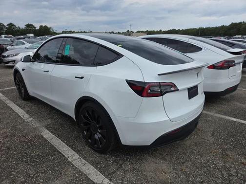 2022 Tesla Model Y Performance Dual Motor All-Wheel Drive