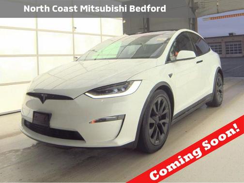 Pearl White Multi-Coat 2023 Tesla Model X Base