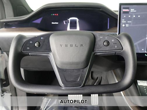 Pearl White Multi-Coat 2023 Tesla Model X Base