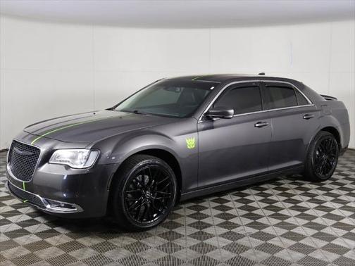 2019 Chrysler 300 Touring