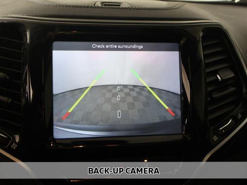 Granite Crystal Metallic Clearcoat 2022 Jeep Cherokee Limited