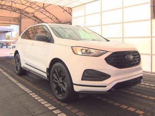 Oxford White 2024 Ford Edge SE