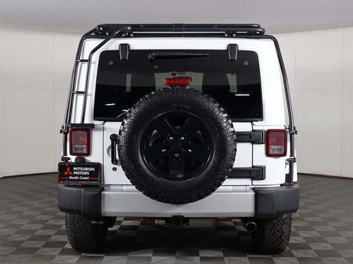 2012 Jeep Wrangler Sahara