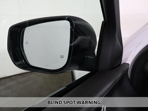 Bright White Clearcoat 2024 Jeep Grand Cherokee L Altitude