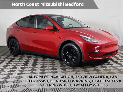 2022 Tesla Model Y Long Range Dual Motor All-Wheel Drive