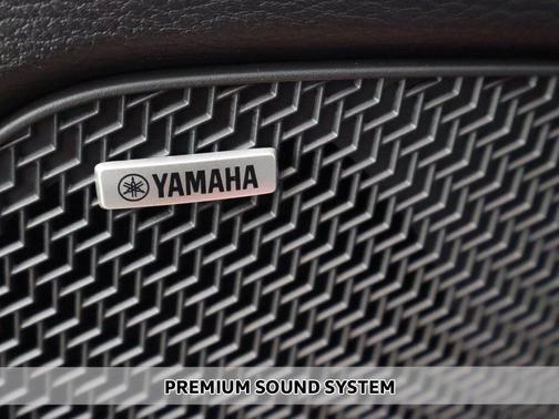 Red Diamond 2026 Mitsubishi Outlander ES