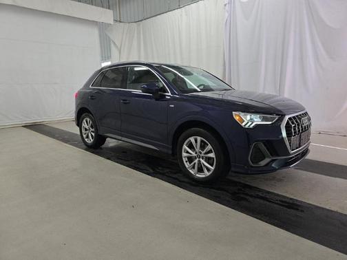 2023 Audi Q3 Premium 45 TFSI S line quattro Tiptronic