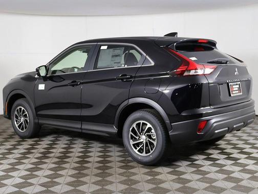 Labrador Black Pearl 2026 Mitsubishi Eclipse Cross ES