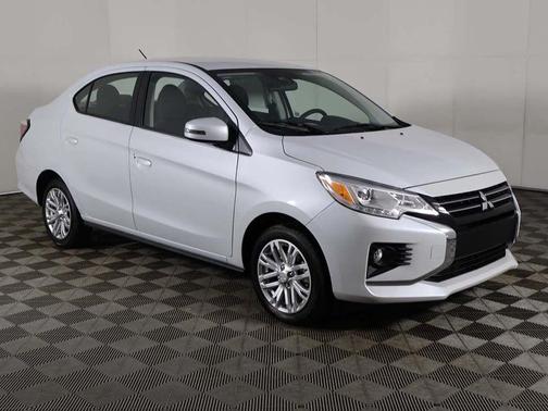 Diamond White 2024 Mitsubishi Mirage G4 SE