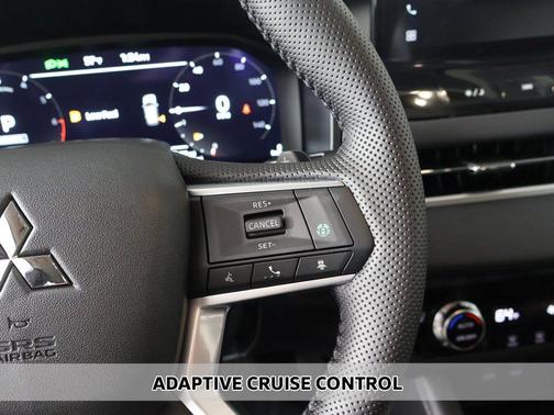 Moonstone Gray Metallic 2026 Mitsubishi Outlander SE 1.5T S-AWC