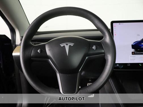 Deep Blue Metallic 2023 Tesla Model 3 Performance