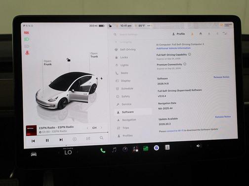 Pearl White Multi-Coat 2023 Tesla Model 3 Standard Range
