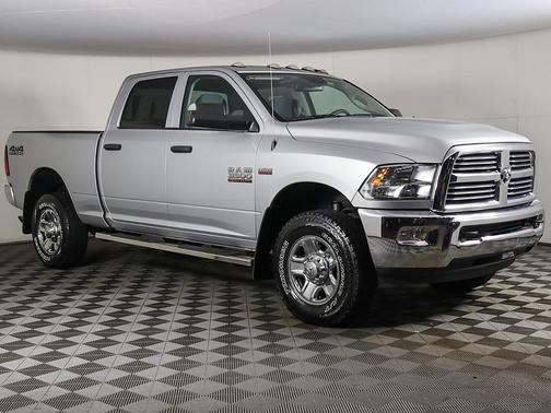2018 RAM 3500 Tradesman Crew Cab 4x4 6'4' Box