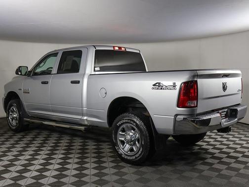 2018 RAM 3500 Tradesman Crew Cab 4x4 6'4' Box