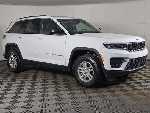 2023 Jeep Grand Cherokee Laredo