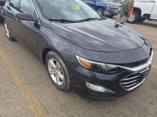 Dark Ash Metallic 2022 Chevrolet Malibu 1LS