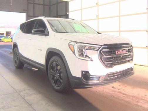 Summit White 2023 GMC Terrain AWD AT4